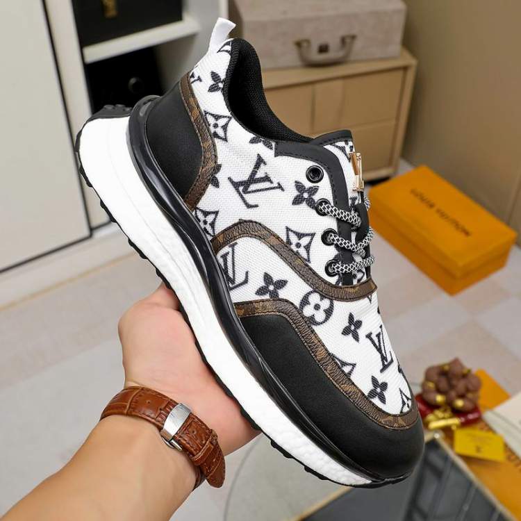Picture of Louis Vuitton Shoes _SKULVsz38-44mnf063317192